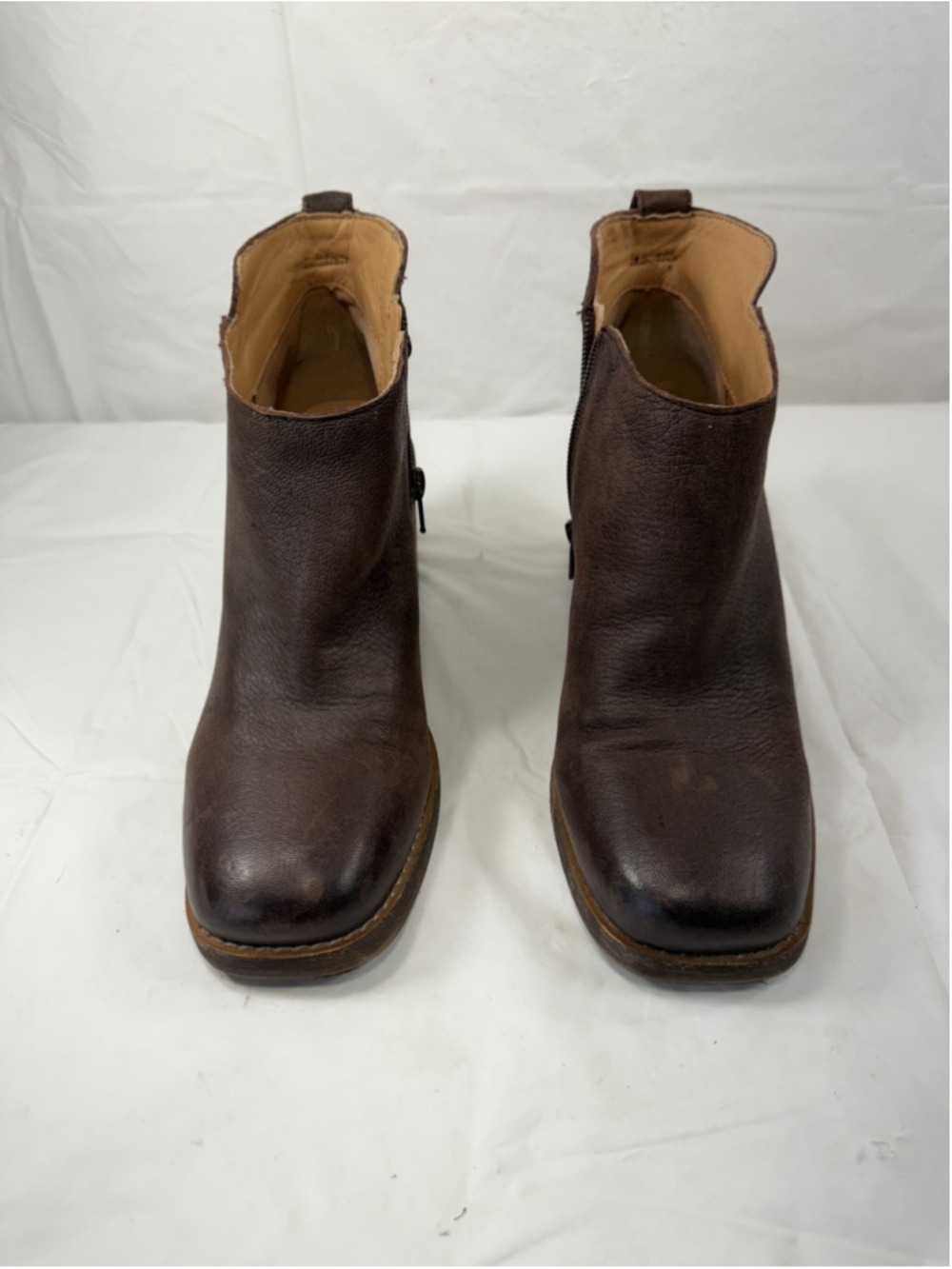 Crown Vintage Hashel Brown Expresso Leather Heel Ankle Boot Side Zip size 8 Cro